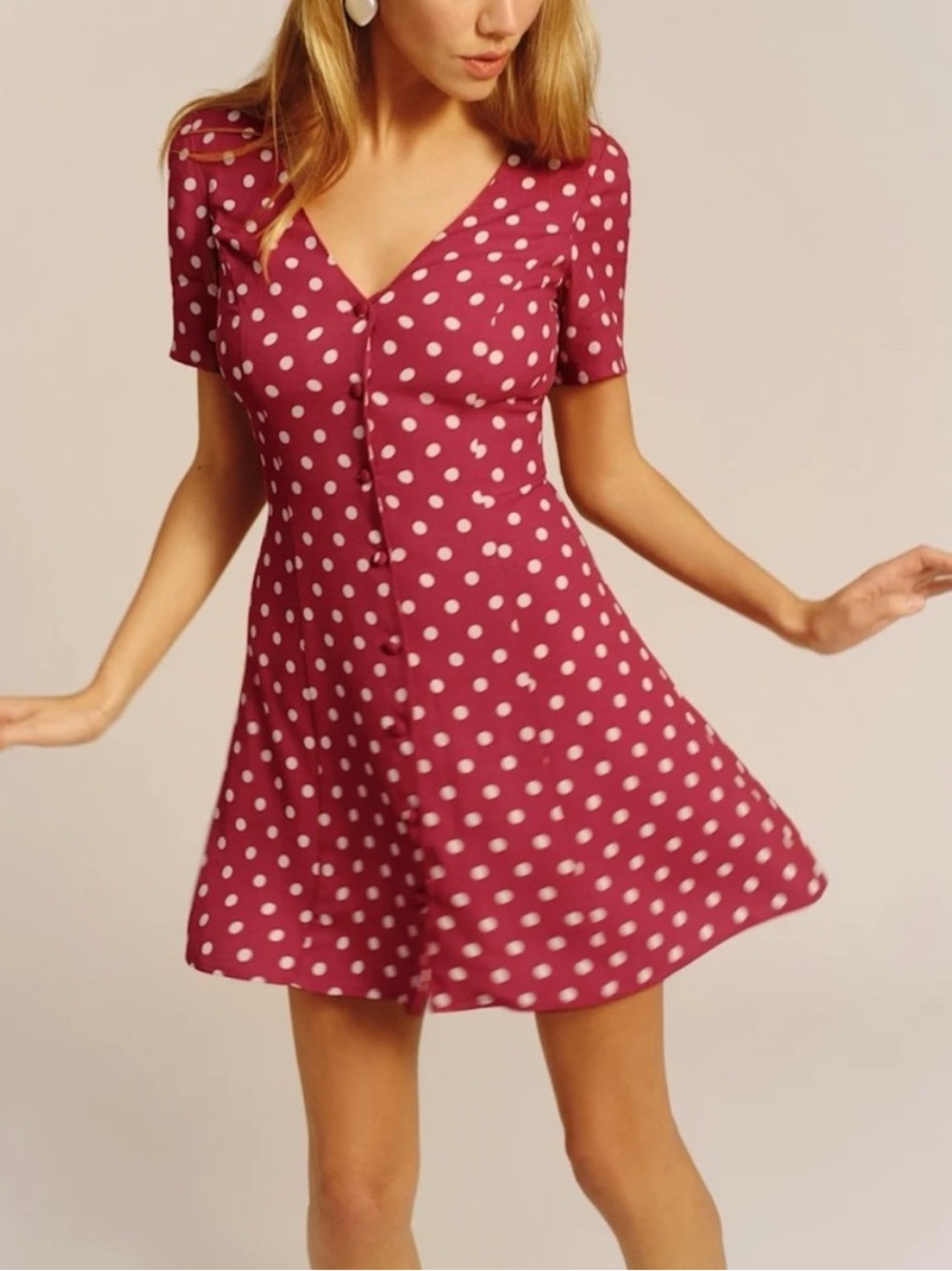 Reformation Hal Dress in Red w/ White Polka Dots size 10 ❤️
